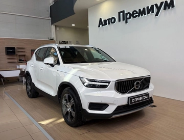 Volvo XC40 2.0 AT (190 л.с.) 4WD